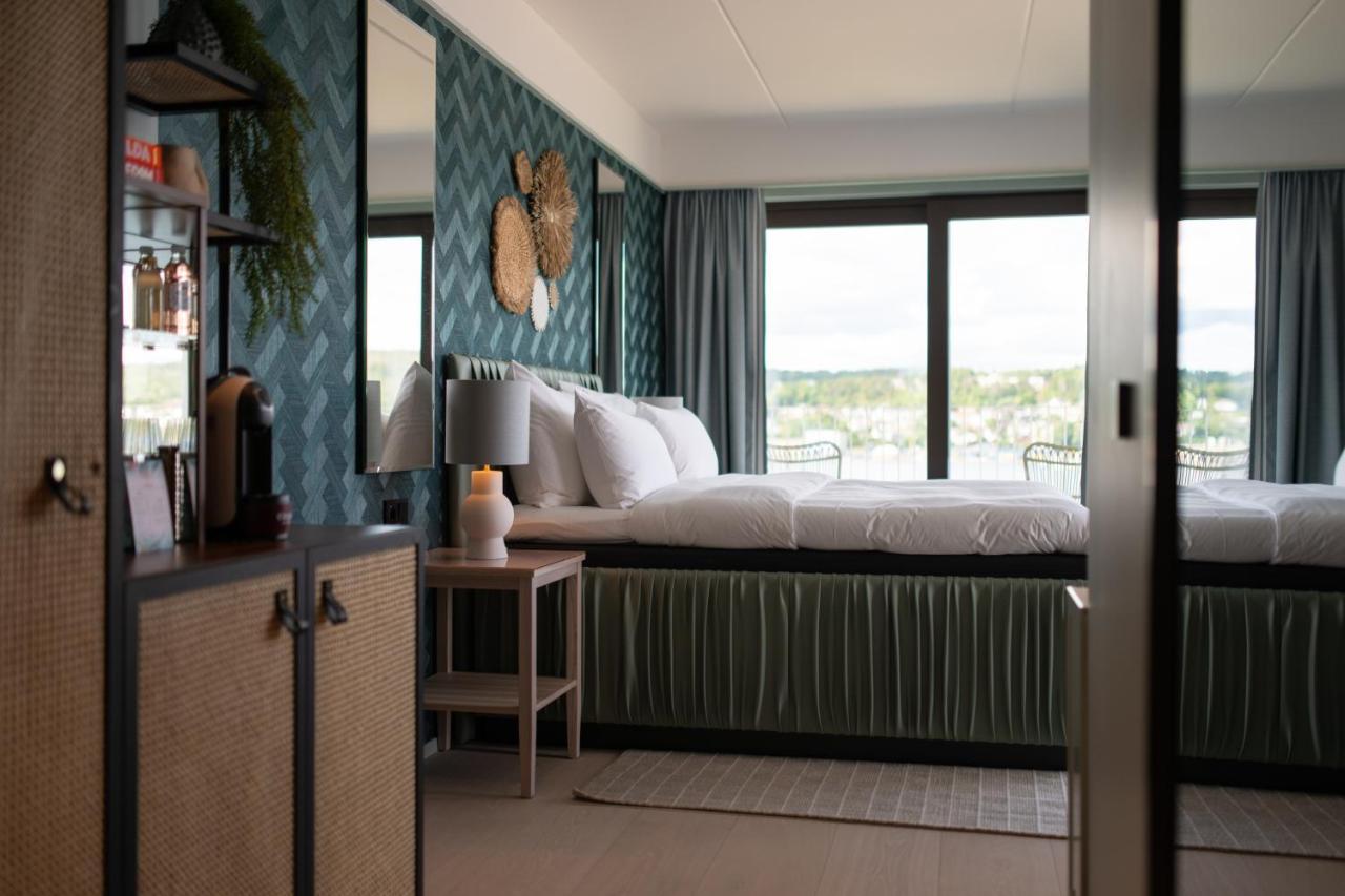 Hotel Riviera Moss Kültér fotó